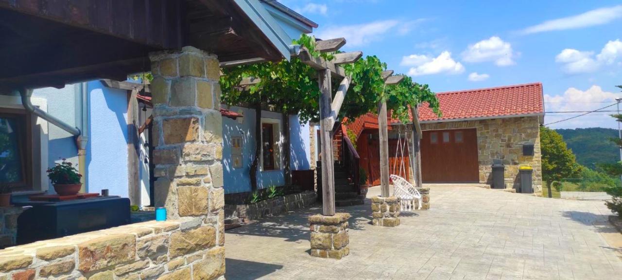 Appartement Adori à Ilirska Bistrica Extérieur photo